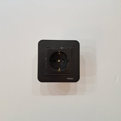 پریز ارت دار مشکی ارس